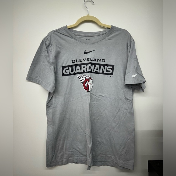 Nike Cleveland guardians short sleeve shirt - Picture 1 of 3